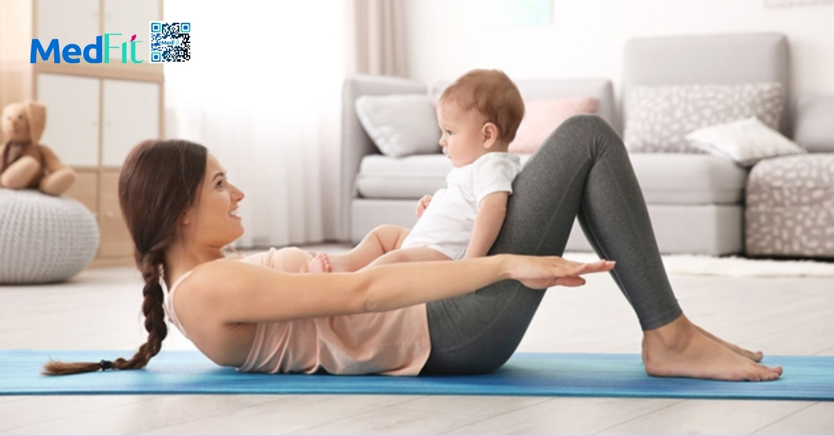 mẹ sau sinh nên bắt đầu vận động nhẹ nhàng