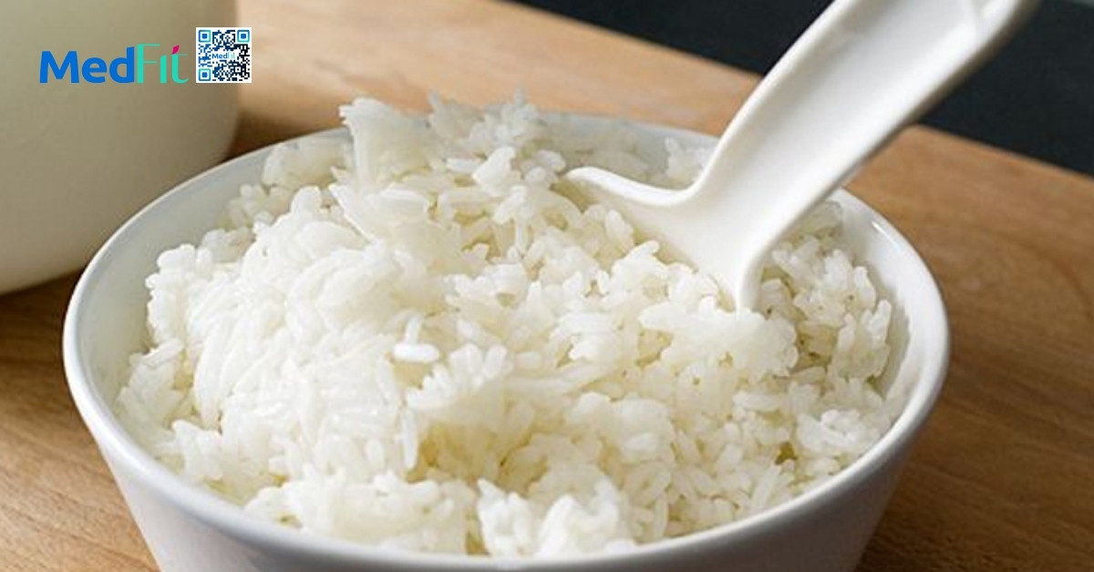 hình minh họa cơm để tủ lạnh giúp giảm mỡ