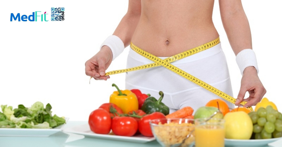 Vitamin B12 có thúc đẩy giảm cân không? 5 Chiến lược giảm cân hiệu quả và bền vững vẫn cần dựa trên nền tảng: chế độ ăn uống khoa học, kiểm soát năng lượng, vận động và giấc ngủ đủ