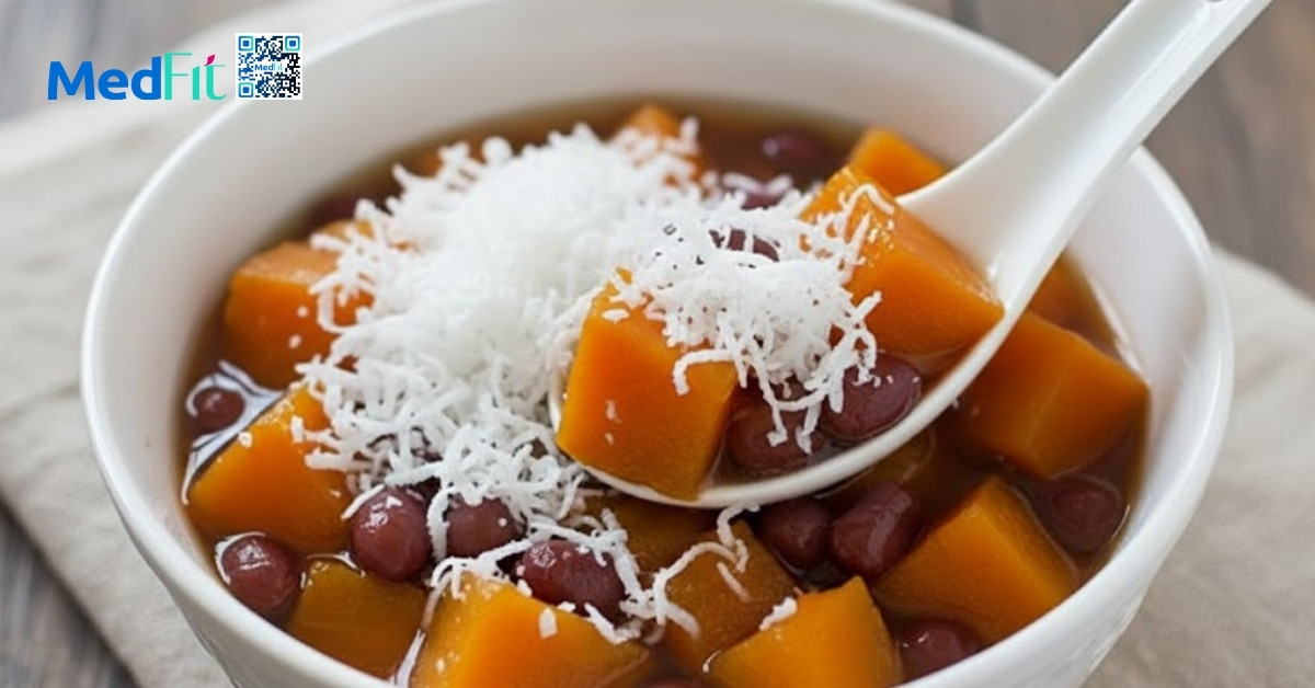 Đậu đỏ hầm bí đỏ ăn kèm dừa nạo