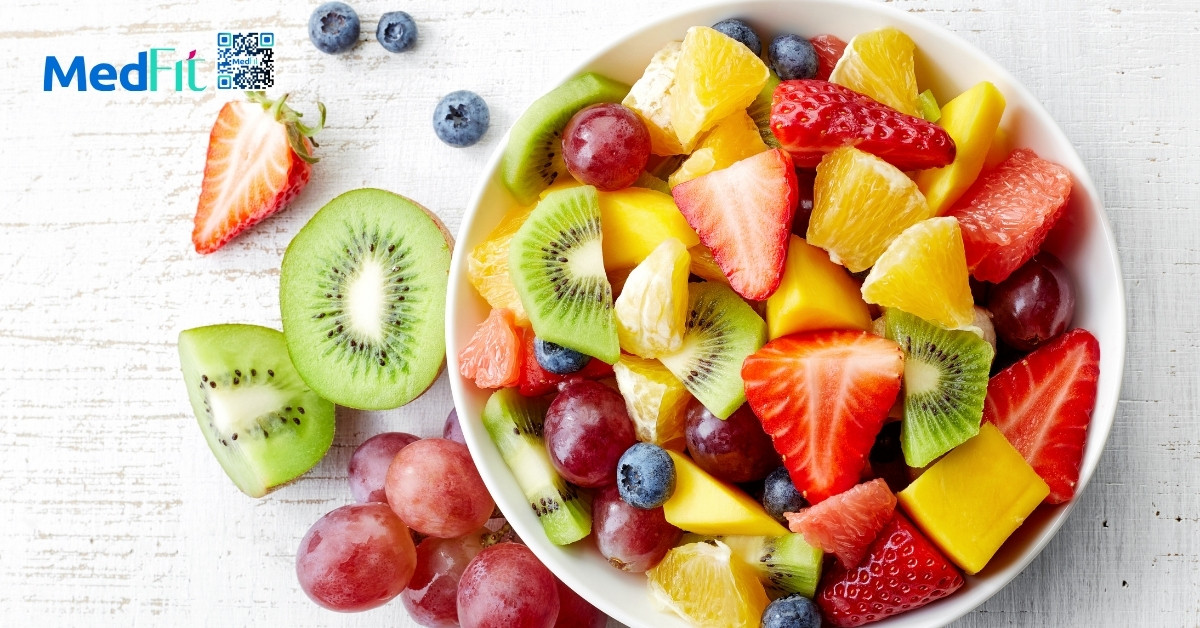 Tính đúng lượng carbohydrate mỗi ngày để hỗ trợ giảm cân hiệu quả 6 Trái cây tươi cung cấp carbohydrate đơn giản nhưng chứa chất xơ và vitamin