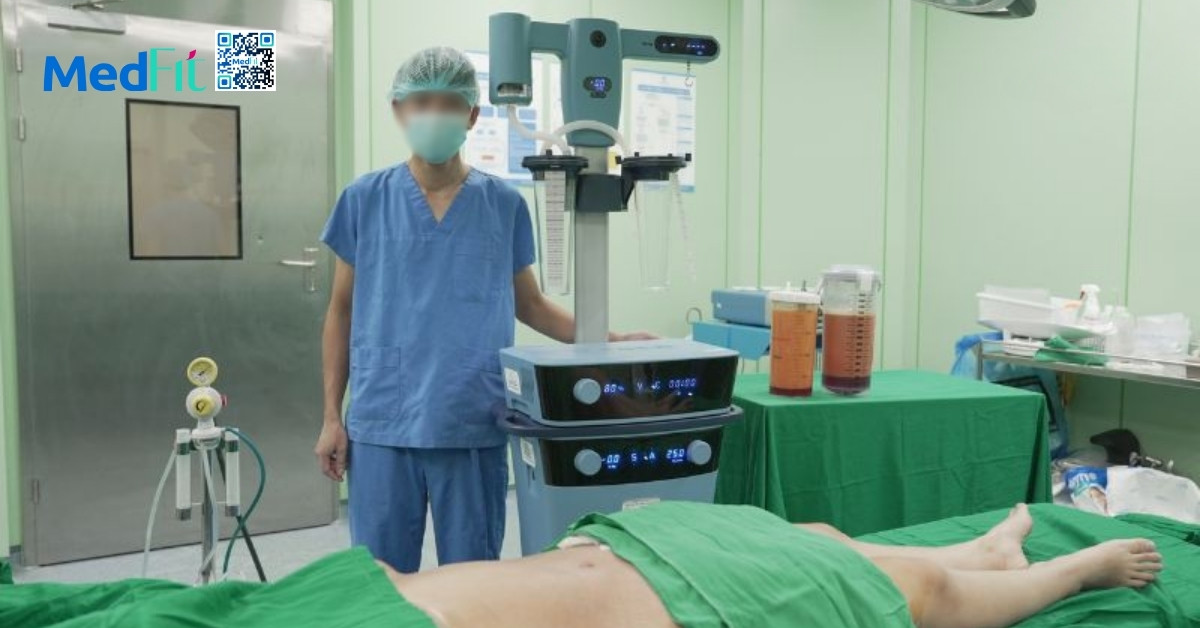 Review hút mỡ toàn thân: Hiệu quả, rủi ro và kinh nghiệm thực tế sau phẫu thuật 10 Review hút mỡ toàn thân: Hiệu quả, rủi ro và kinh nghiệm thực tế sau phẫu thuật 9