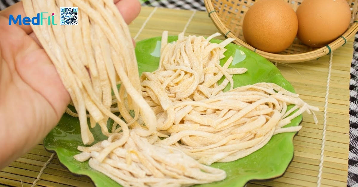 Mì tươi bao nhiêu calo? Có nên ăn khi đang giảm cân không? 2 Mì tươi bao nhiêu calo? Có nên ăn khi đang giảm cân không? 1